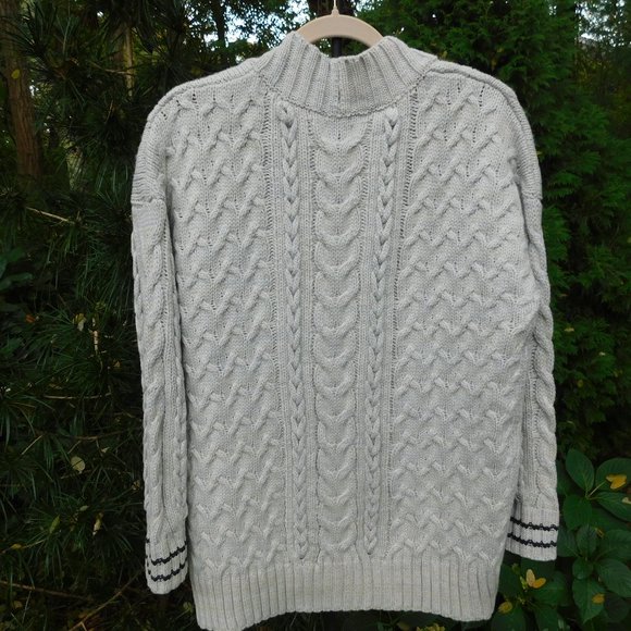 John + Jenn Oversized Chunky Varsity Sweater NWT - Picture 2 of 5